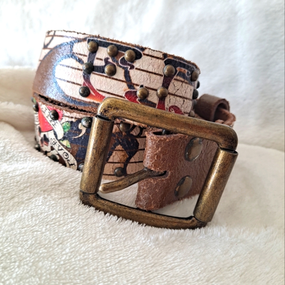 Men's Ed Hardy vintage belt.